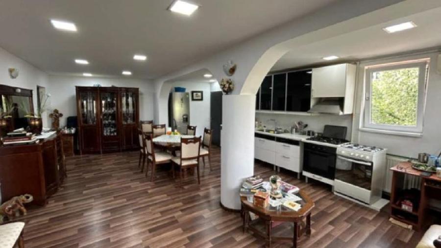 UNIVERSITATE, Apartament 3 camere - etaj 3 - 2