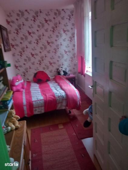 Casă cu 4 camere cu Teren 350 Mp în Ceuaș