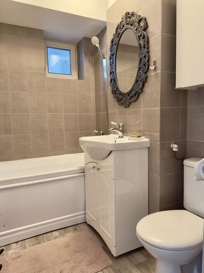 Apartament cu 3 camere circular în Gorjului