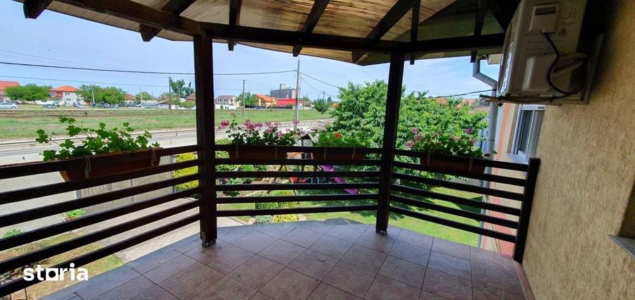 Casă cu 6 camere cu Teren 1000 Mp în Iosia