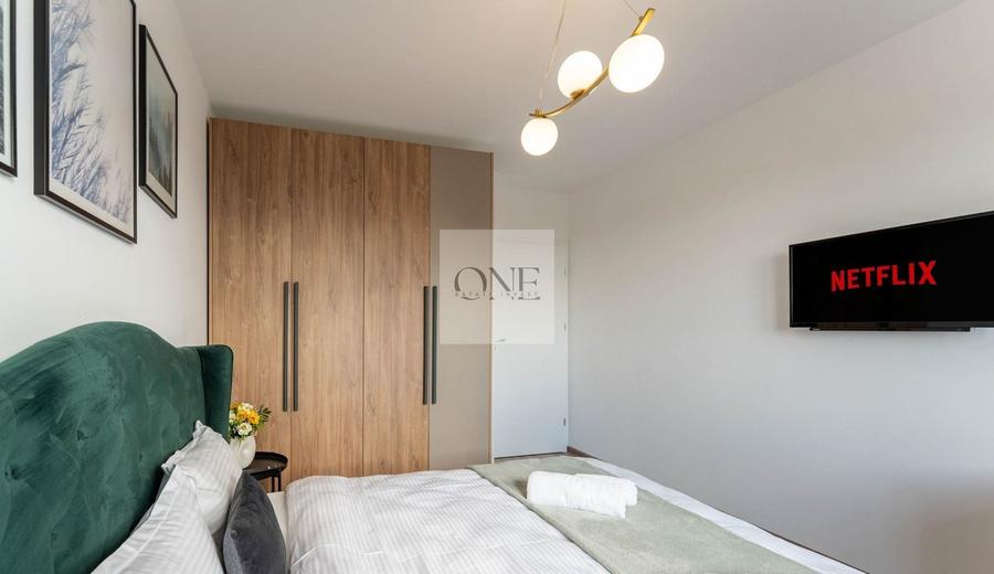 Apartament cu 2 camere decomandat, mobilat în Tractorul