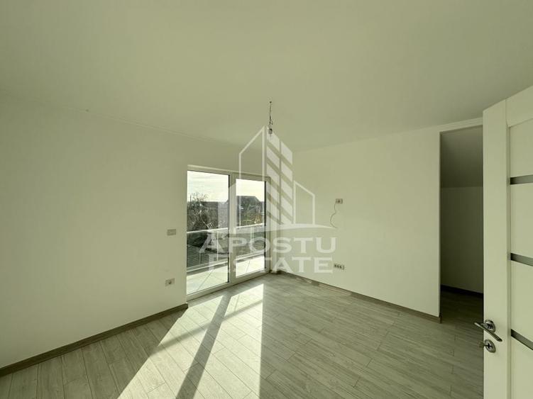 Jumatate de duplex cu 4 camere, teren 325 mp, Becicherecu Mic - 5