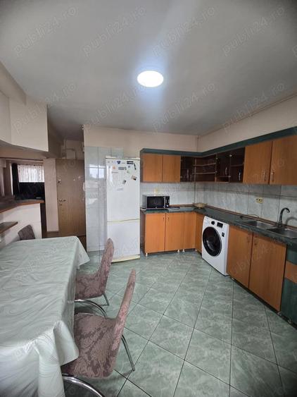 Proprietar inchiriez 4 camere Mosilor - 8