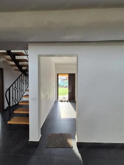 Casa speciala de vanzare , din busteni de lemn , 257.000 euro neg . - 3