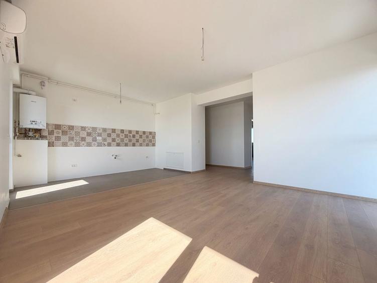 Apartament cu 3 camere decomandat în Aradului