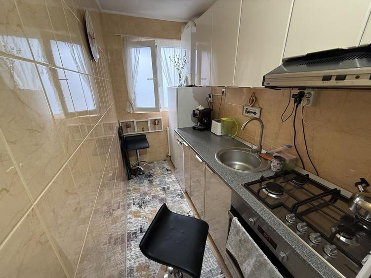 Apartament 2 camere complet mobilat și utilat str Toma Ionescu Campina - 12