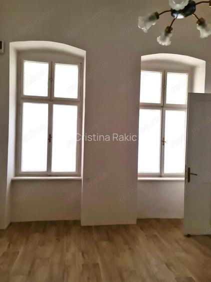 1 cam etaj 1 zona Unirii Pietonal 1 cam etaj 1 zona Unirii Pietonal