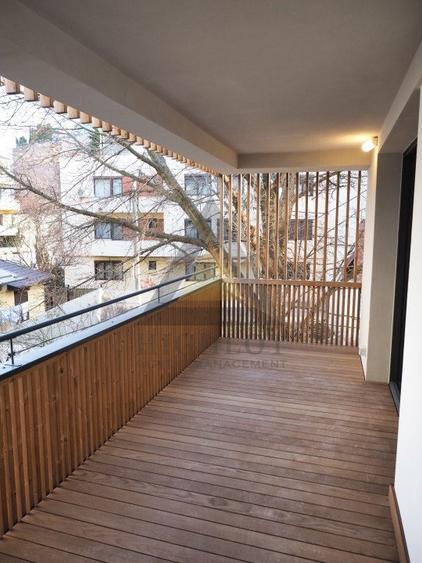 Apartament cu 4 camere decomandat în Dorobanți - 1