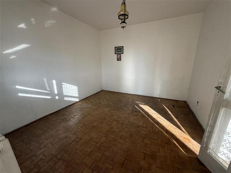 Aleea Parcului, 3 camere, etaj 3- de renovat! - 7