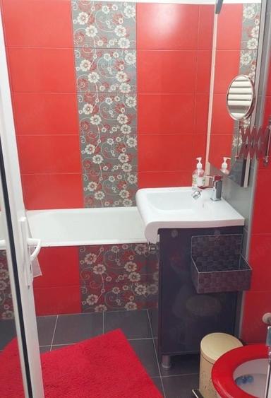 Apartament cu 2 camere decomandat în Tomis III