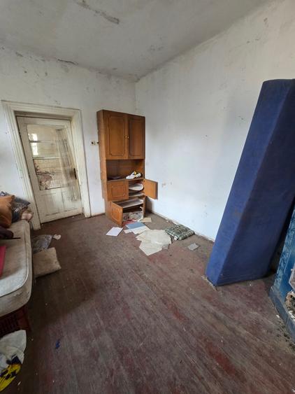 CASĂ DE VÂNZARE CU 3 CAMERE IN ZONA BUCUREȘTI-NOI -PARCUL BAZILESCU SEC.1 - 18