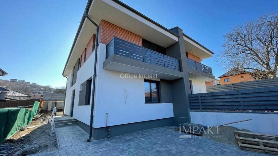 ? Unitate locativa semifinisata cu teren de 250 mp in Dezmir ?