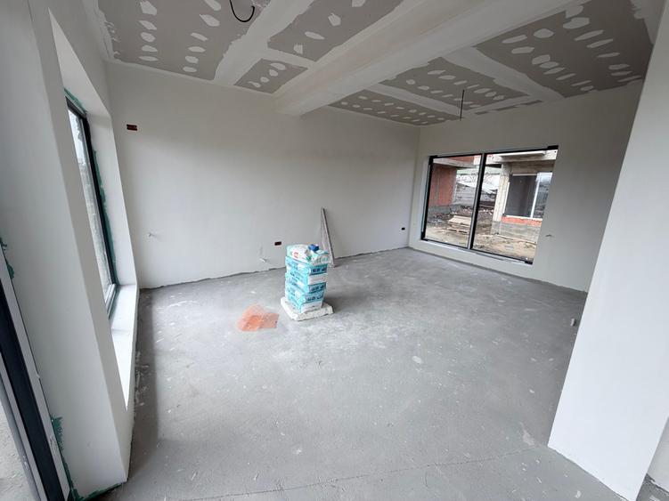 Ocazie! Case P+1+Pod. 4 cam. Util 100mp. Teren 200mp. Complex inchis - 7