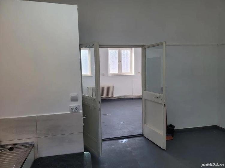 Inchiriez apartament 2 camere + 2 bai pentru muncitori, (maxim 10 persoane ) in zona ultracentrala, - 14