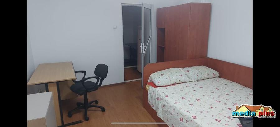 Garsonieră de închiriat – Țiglina I, Str. Brăilei, etaj 1, centrală proprie, - 2