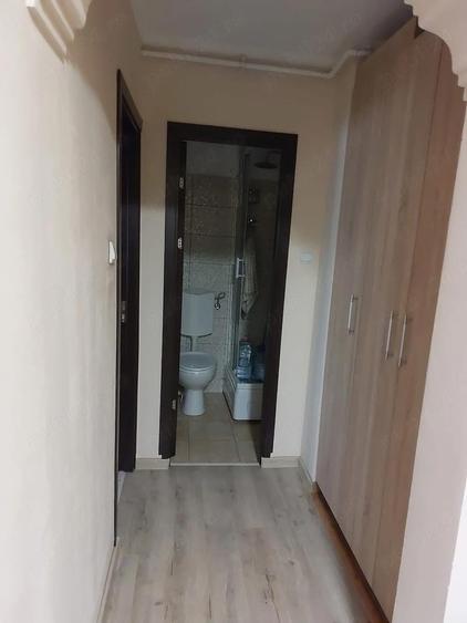 PF inchiriez apr 3 camere zona Dorally KM 4-5 - 3