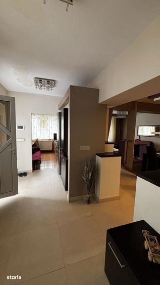 Casa individuala de vanzare cu spatiu comercial inclus in Blaj Centru - 1