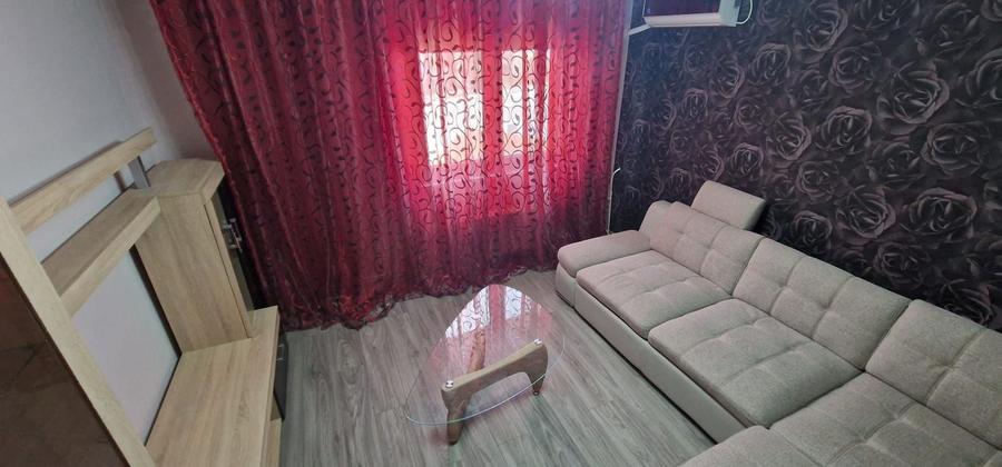 Garsoniera decomandata zona Far. - 4