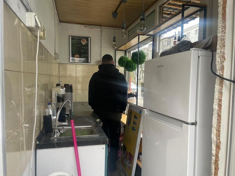 Inchiriez chiosc in Metalurgiei - 2