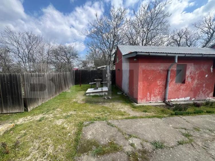 Casa pe parter, 75mp, teren generos 2000mp, Troaca - 10