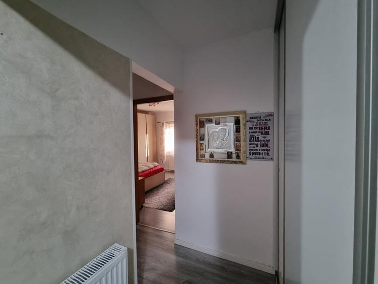 Ștefan cel Mare- Apartament 2 camere decomandate, parter cu balcon - 2