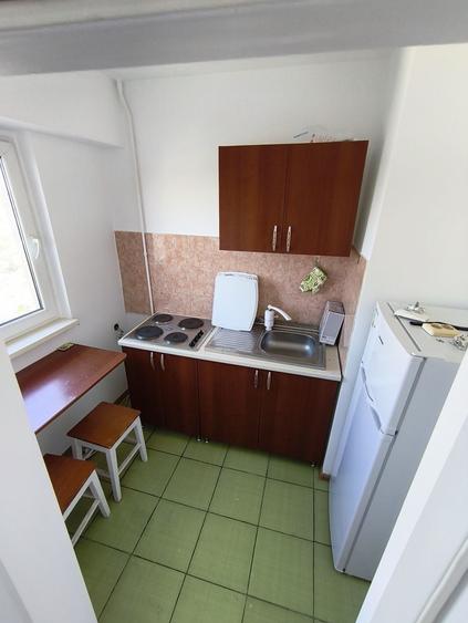 Garsonieră decomandată în Barieră