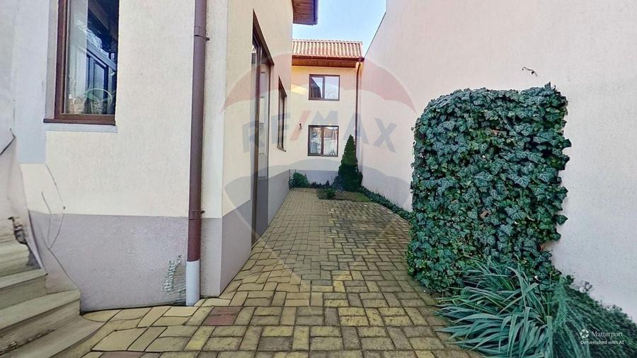 Casă / Vilă cu 7 camere de închiriat în zona Domenii - 2