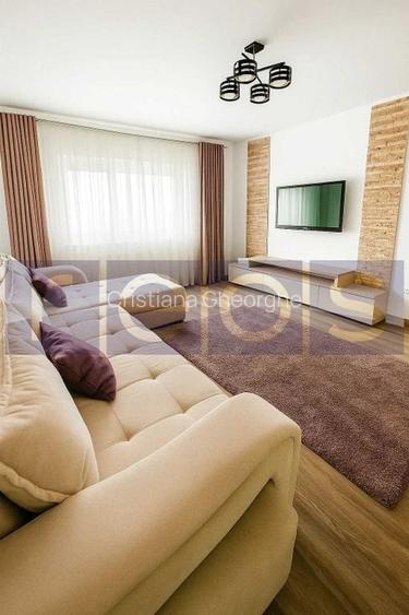Apartament cu 3 camere decomandat în Nerva Traian