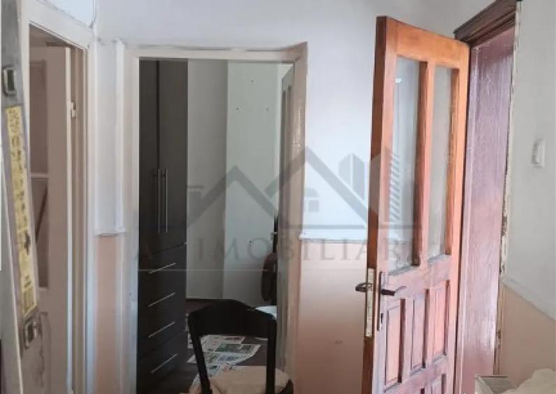 Tatarasi zona Piata Chirila teren 576mp cu casa si anexe (pr - 4