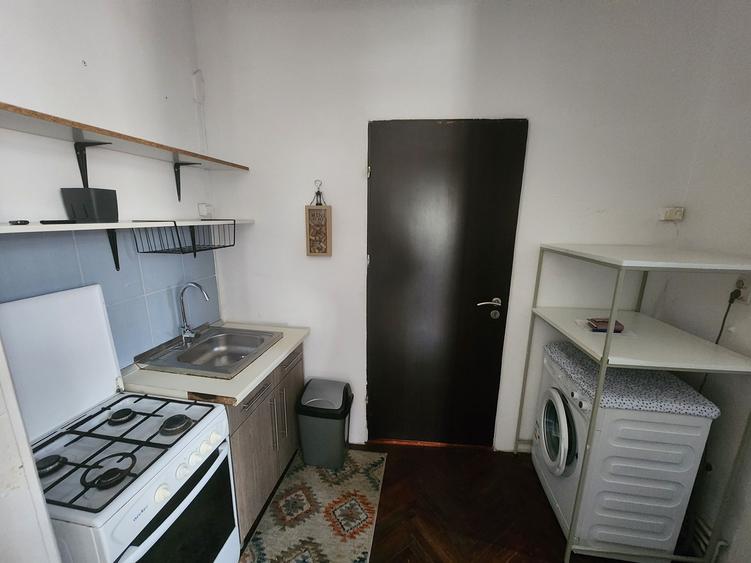 Garsonieră decomandată în Exterior Vest