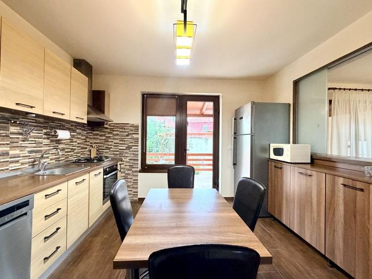 Cămin spațios, luminos și perfect echilibrat,  la 10 minute de centru - 11