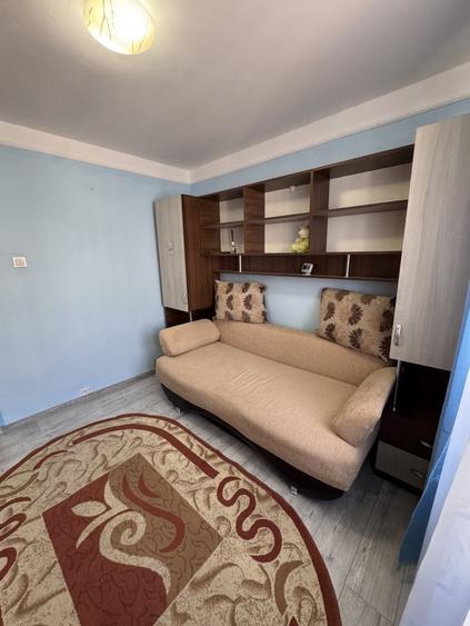Inchiriere apartament 2 camere – Zona 9 Mai / Registrul Comertului - 2