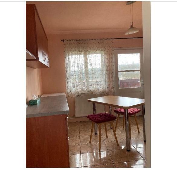 Inchiriez apartament cu o camera - 1