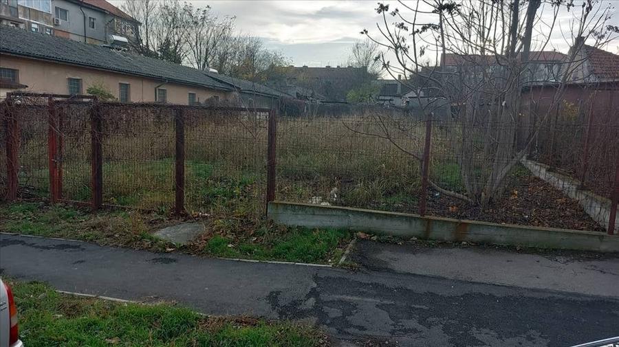 TECHIRGHIOL - CENTRU PRIMARIE TEREN 760 MP. IDEAL  PENSIUNE, BLOC, URBANISM P+2 - 4