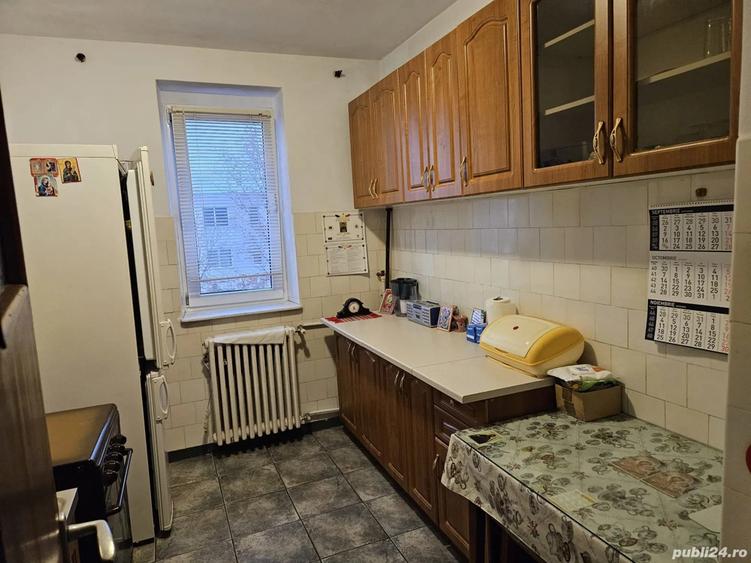 Vand sau inchiriez apartament 2 camere semidecomandat 4 4 Tomis 2, Cri?anei 65A - 2