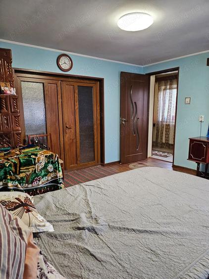 Casa de vanzare ,gata sa te muti . Se vinde mobilata si utilata in totalitate! - 3