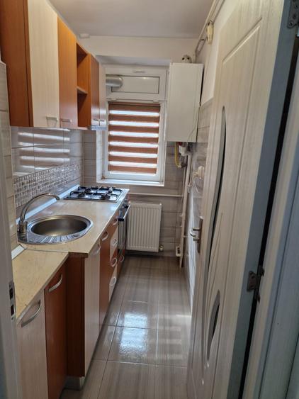 Inchiriez garsoniera confort 1 - 1