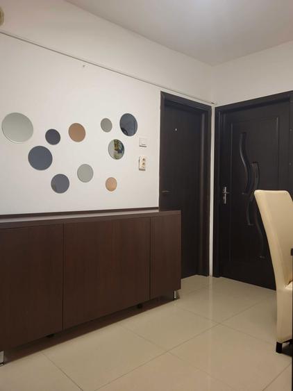 Inchiriez apartament 2 camere, decomandat, Vlaicu - 7