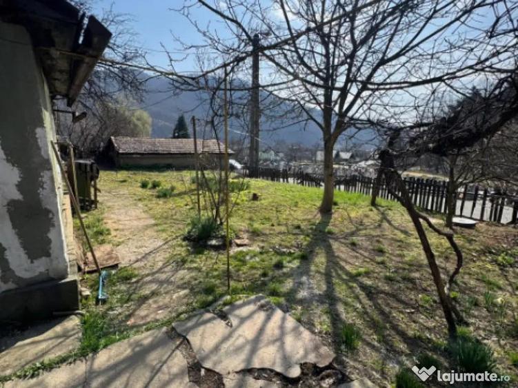 Casa 78 mp, teren 5.8 ari, utilita?i, zona Ferneziu - 2