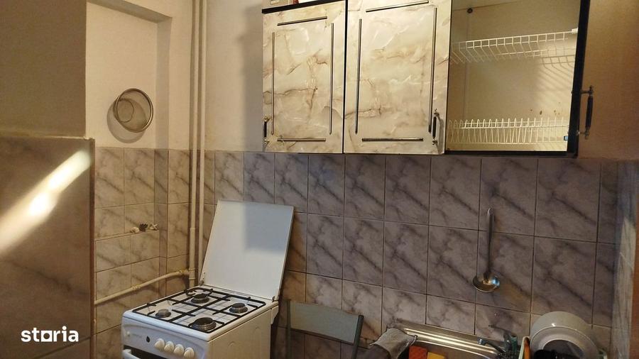 costin georgian apropiere metrou - 2