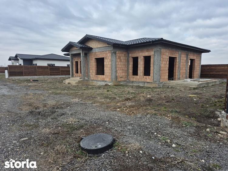 Vila Balotesti, padure,'la rosu',bransata la utilitati 99000 euro - 11
