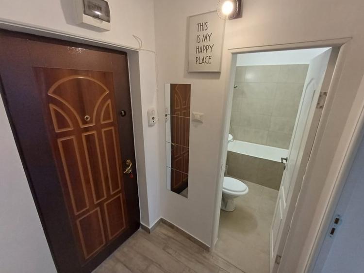 Apărătorii patriei | Garsoniera | Metrou | Prima inchiriere - 6