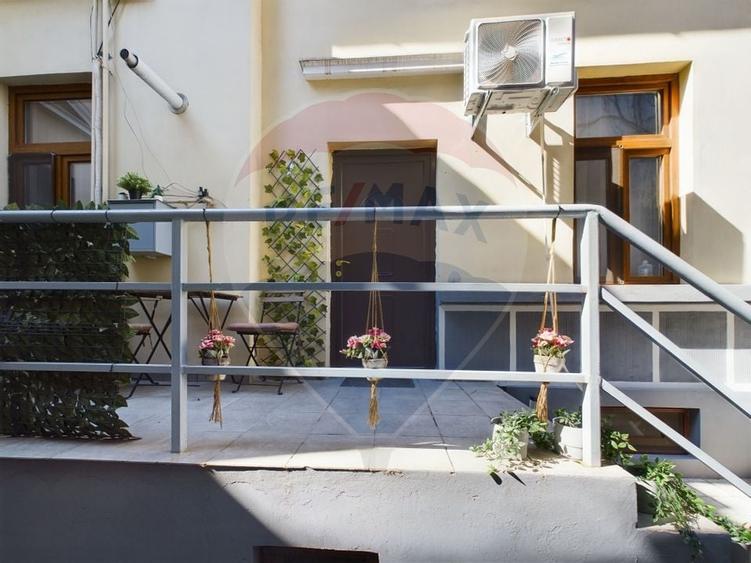 De vanzare Casa Vila BucureștiS+P+M in Sector 1 - 4