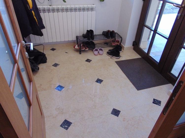 FARA COMISIOANE linga padure Vila 7 camere mobilata 4 bai 2 terase pe 1600mp - 56