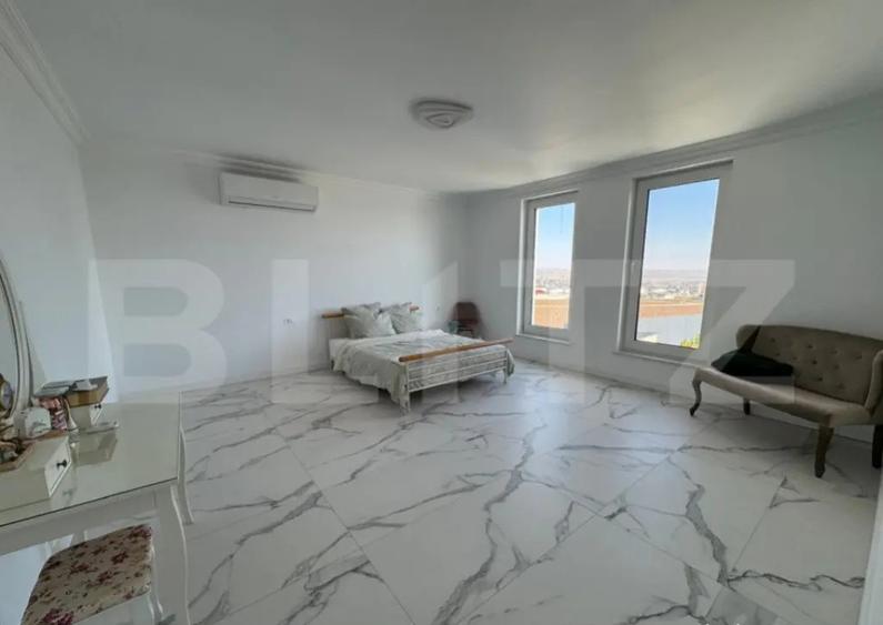 Casa individuala cu 4 camere, 255 mp utli, 700 mp teren, zon - 2