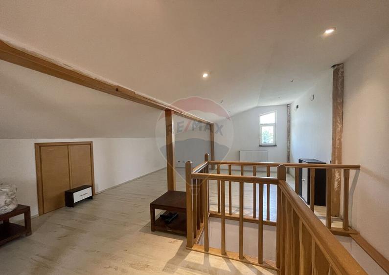 Duplex de inchiriat, 4 dormitoare + mansarda, Clinceni - 1