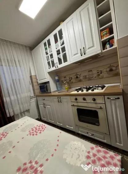 Apartament 2 camere, decomandat - zona Sacele - 1