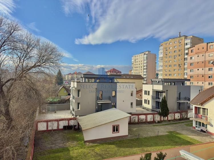 Apartament 3 camere \ parcare + curte privata \ Sibiu - 10