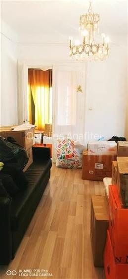 Oferta Speciala - Apartament cu 3 Camere in casa , Zona Centrala - Schei