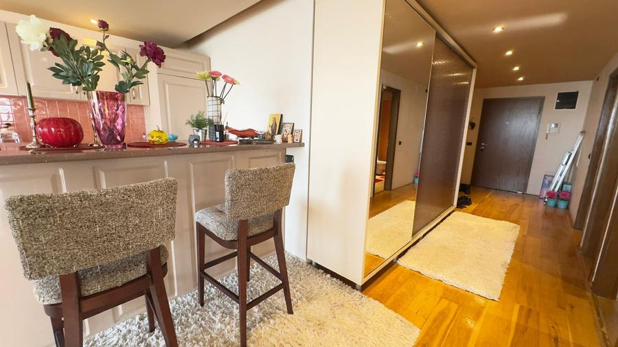 Apartament 3 camere de închiriat – parter înalt, vedere la mare, complex privat - 15